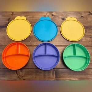 Tupperware Divided Microwaveable Plates With Sealed Lids Set of 3 Plates & Lids